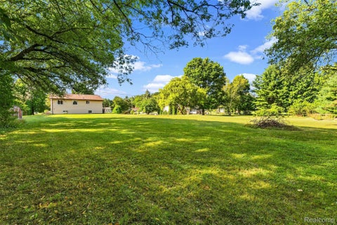 Tiny photo for 8491 E Mount Morris Road, Richfield Township, MI 48463 (MLS # 20261069072)