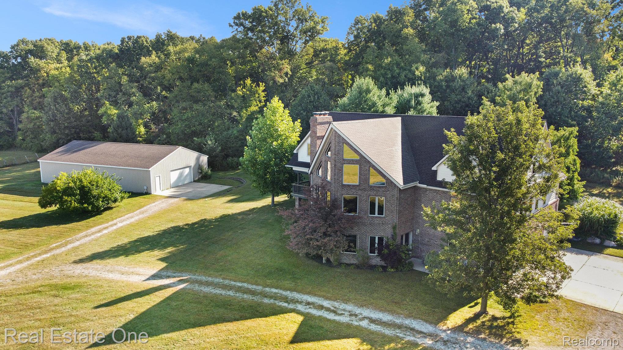 2271 S Stone Barn