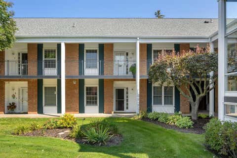 Photo of 2311 Wealthy Street SE #22, East Grand Rapids City, MI 49506 (MLS # 65026043075)