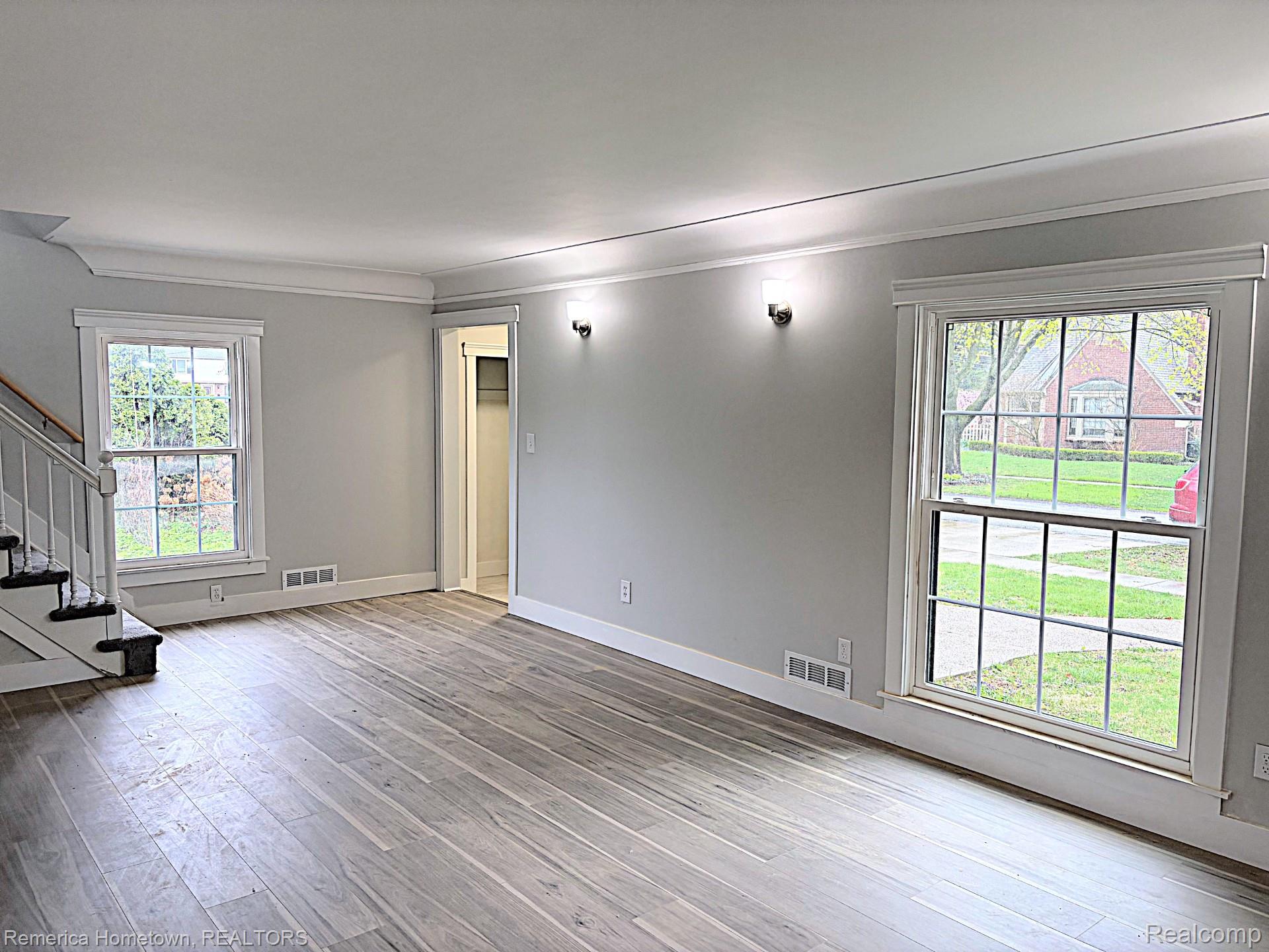 9614 Auburndale Street