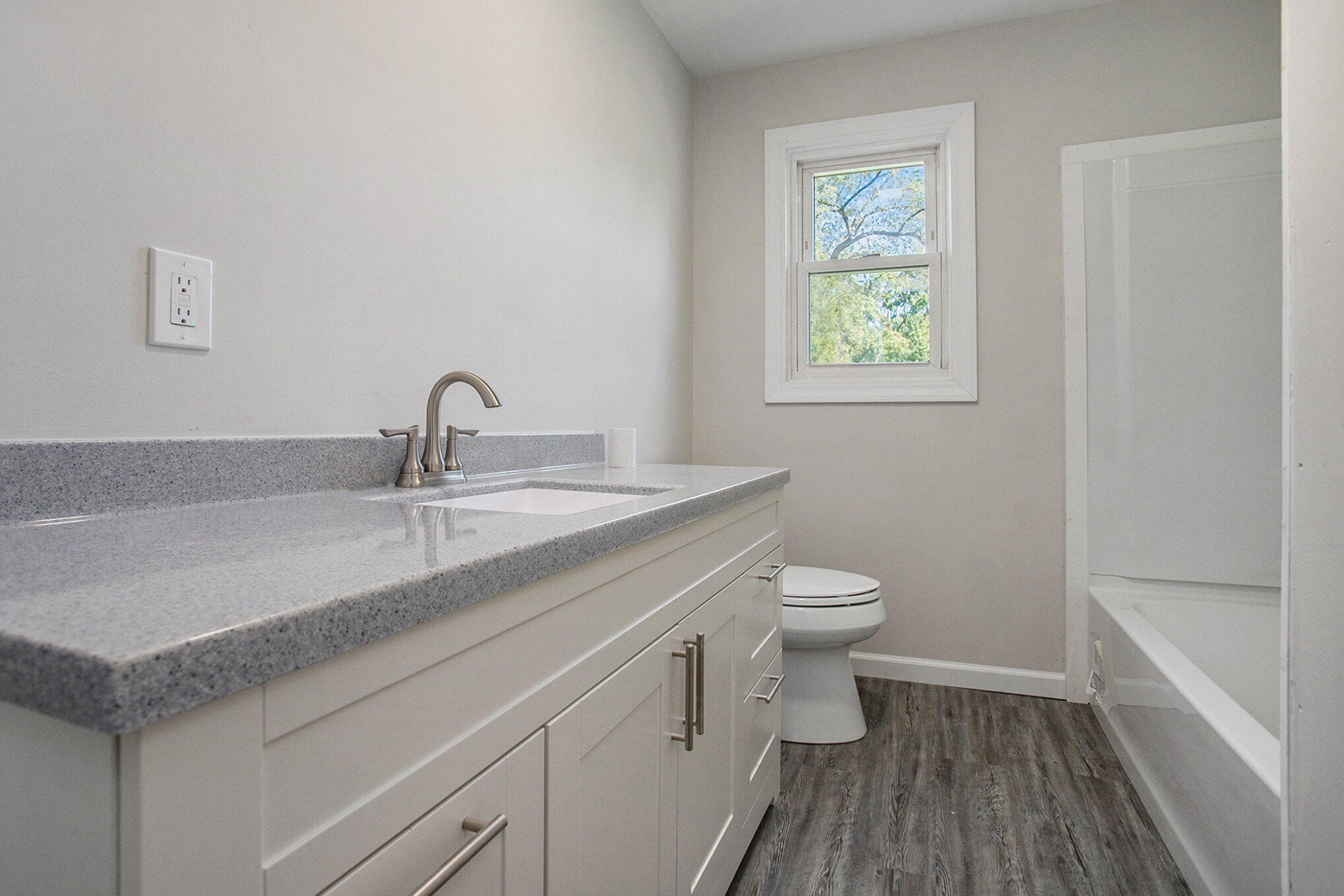 Schoolcraft Township, Michigan 49002, United States, 2 Bedrooms Bedrooms, ,1 BathroomBathrooms,Residential,Active,225720