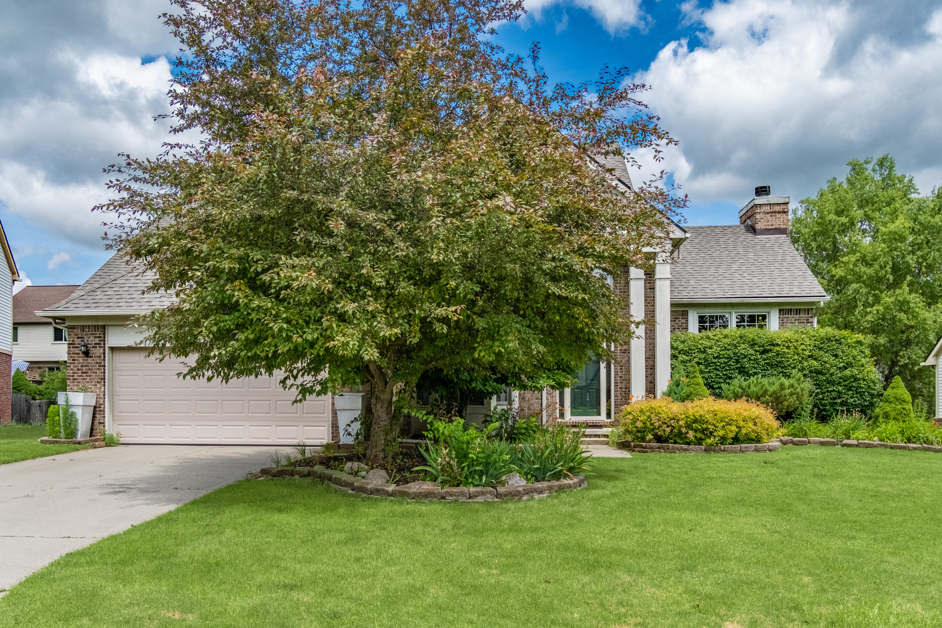 1829 Michelle Court