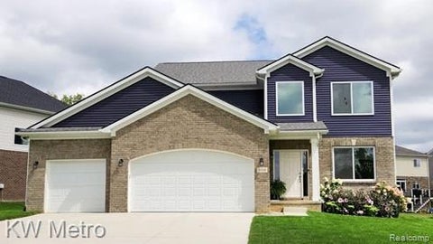 Photo of 53188 Woodland Meadows Drive, Chesterfield Township, MI 48047 (MLS # 20261069389)