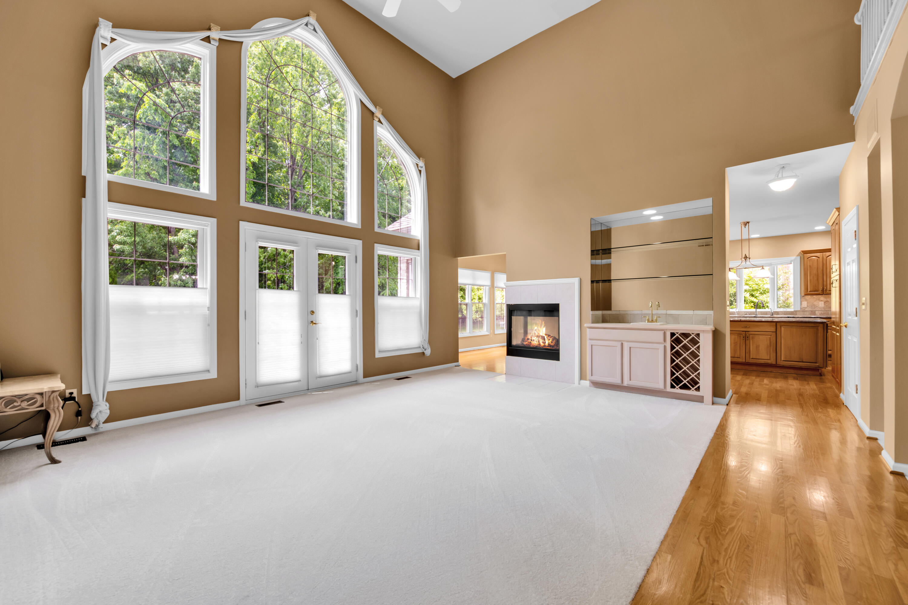 482 Torrington Drive W