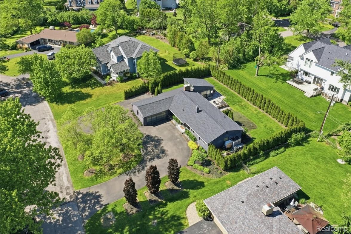2950 Middlebury Lane