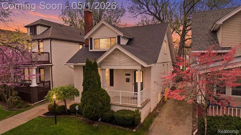 Photo of 1373 Beaconsfield Avenue, Grosse Pointe Park City, MI 48230 (MLS # 20261029847)