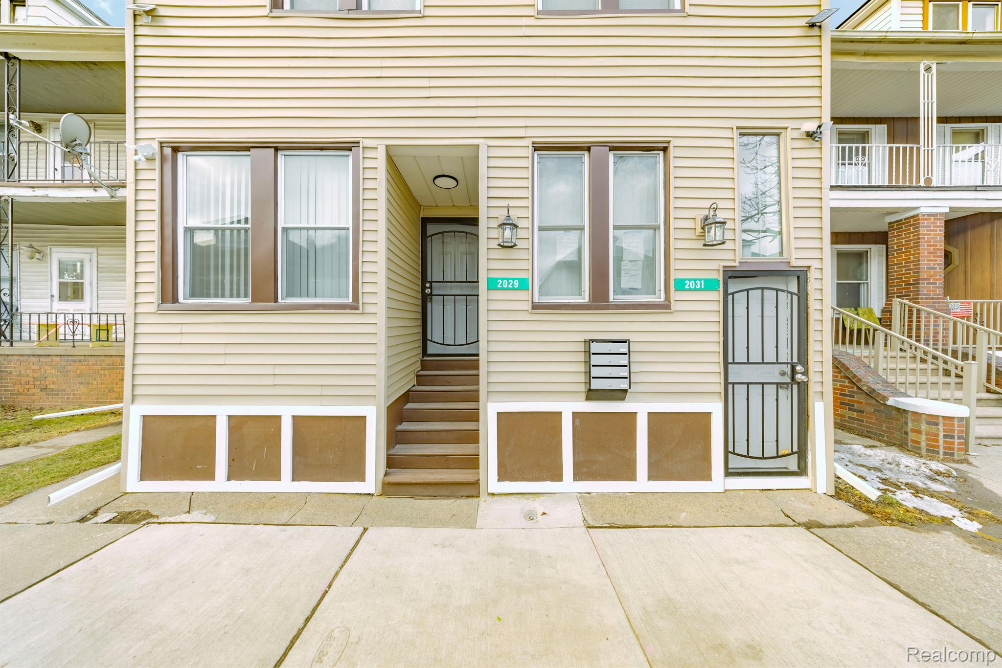 2029 TROWBRIDGE Street