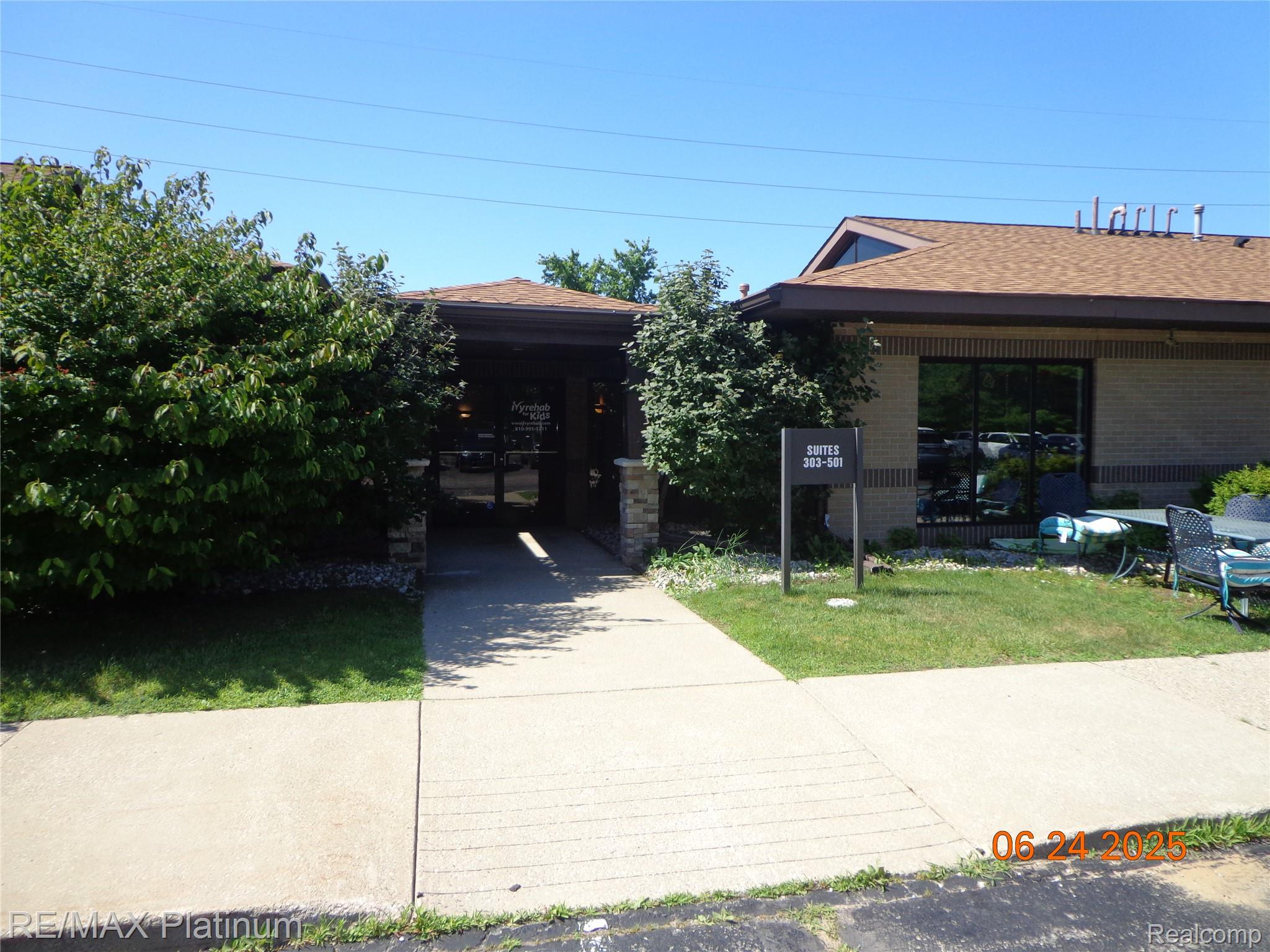 12319 HIGHLAND Road 403