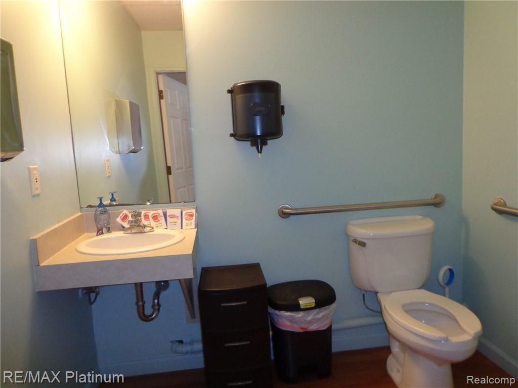 12319 HIGHLAND Road 403