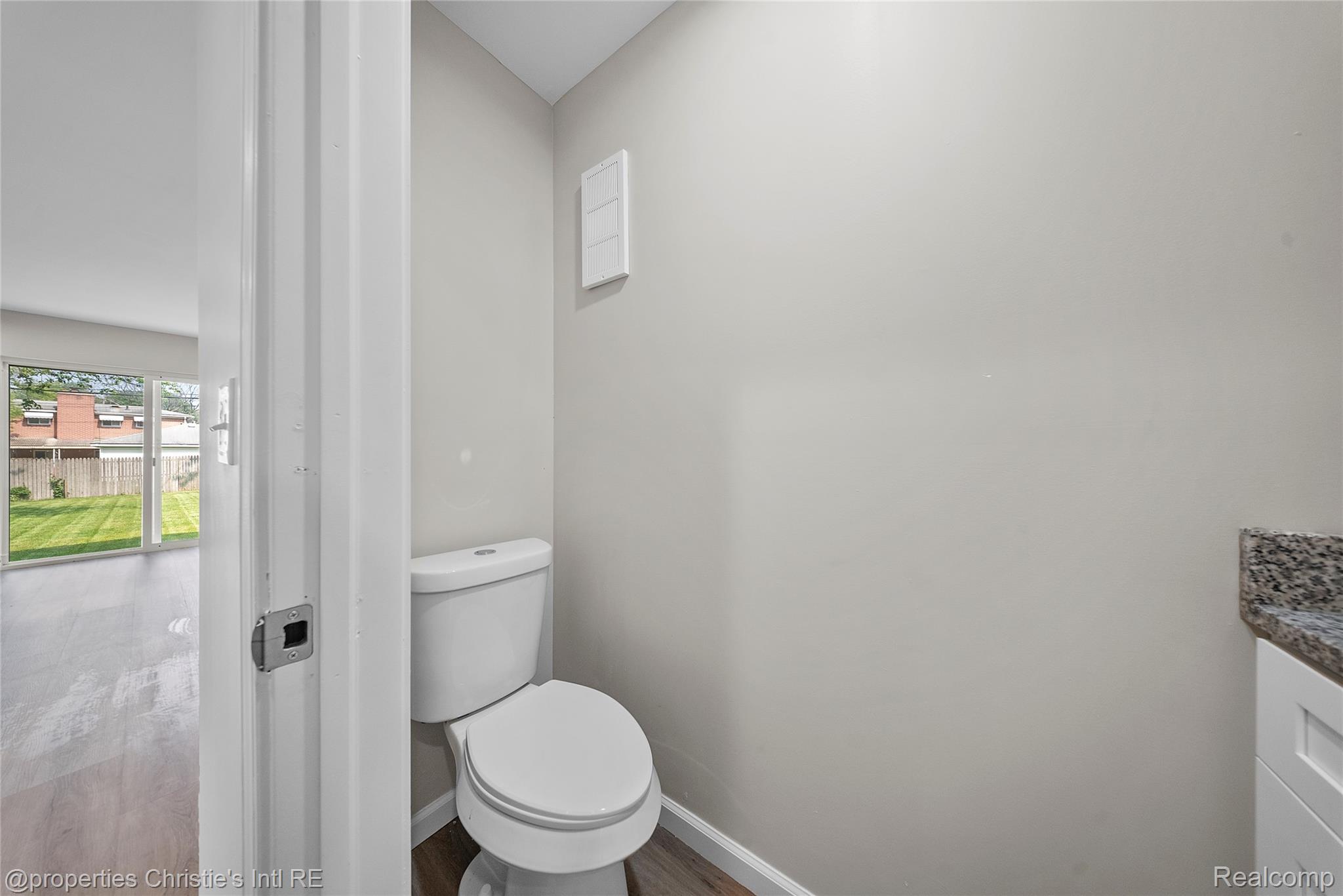 22114 Pleasant Avenue