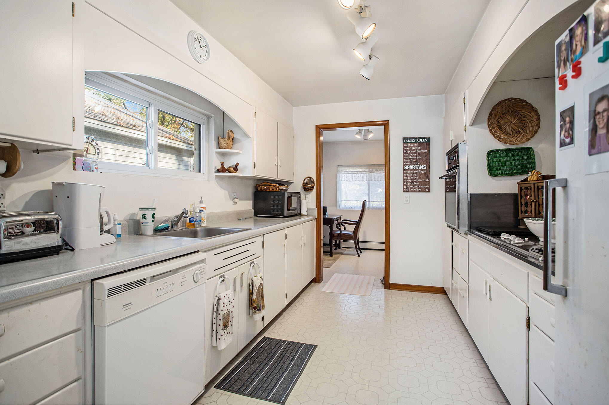 Ross Township, Michigan 49012, United States, 2 Bedrooms Bedrooms, ,1 BathroomBathrooms,Residential,Active,178192