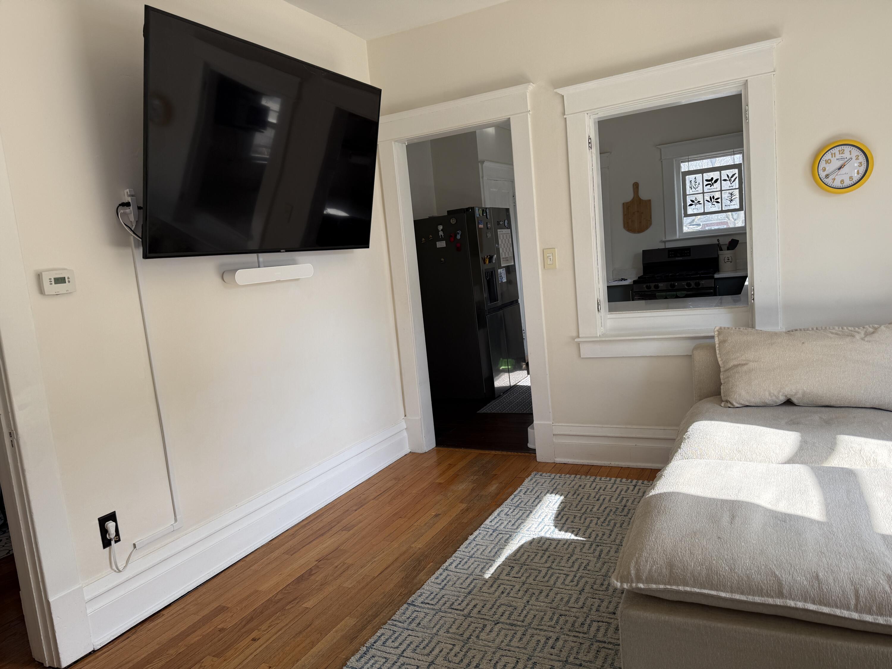 210 N Kalamazoo Avenue