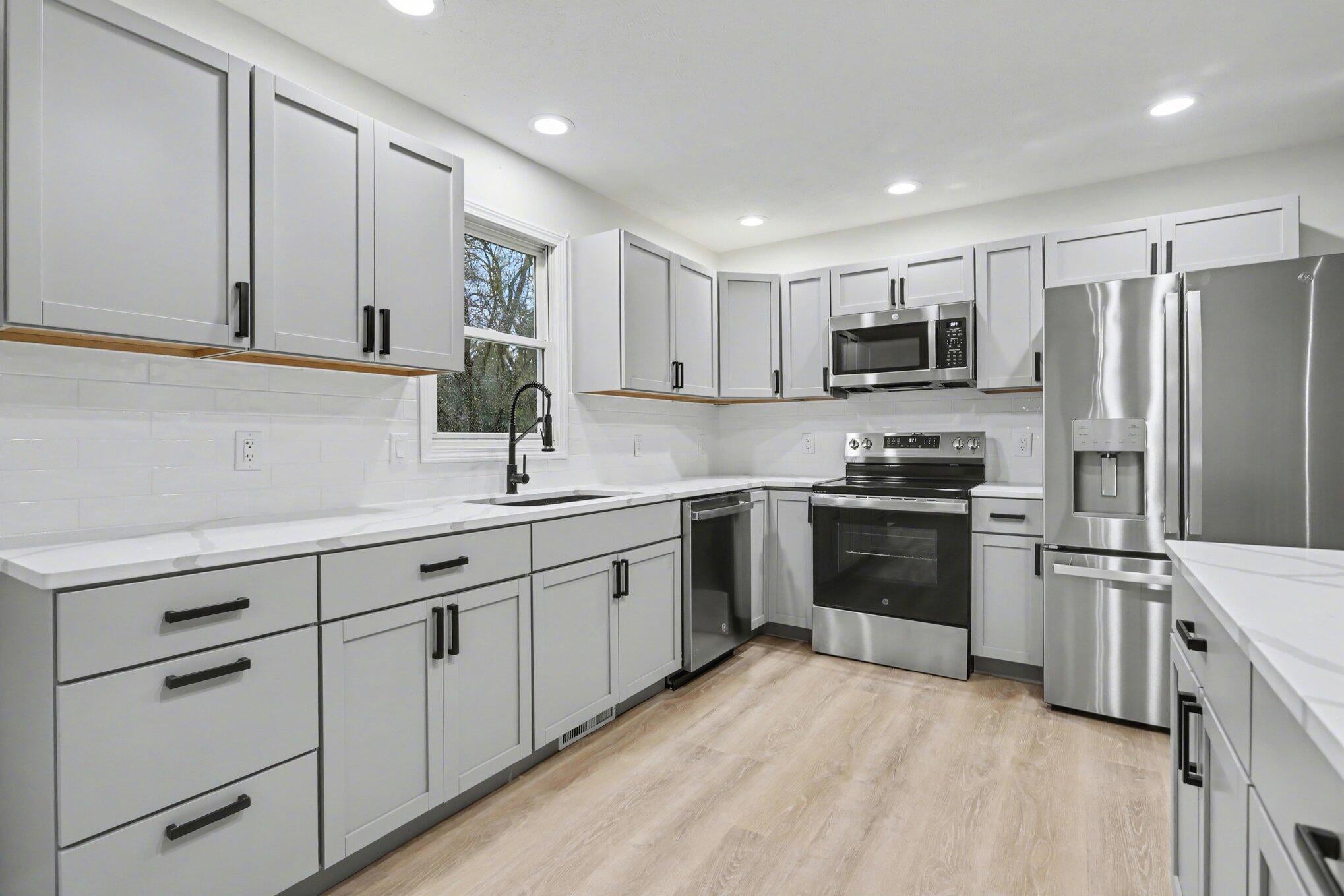 676 N 10th Street