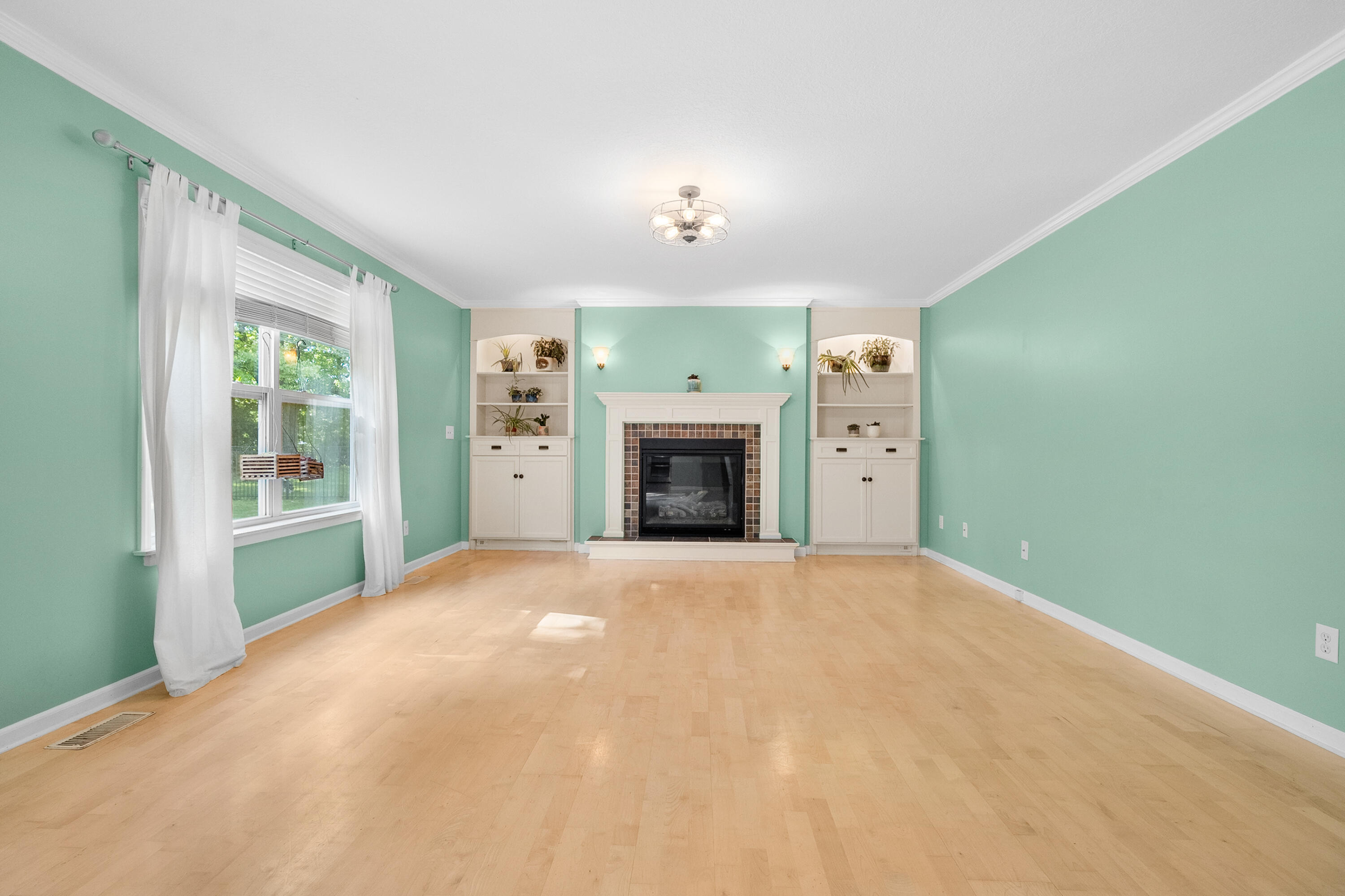 6737 Annandale Drive