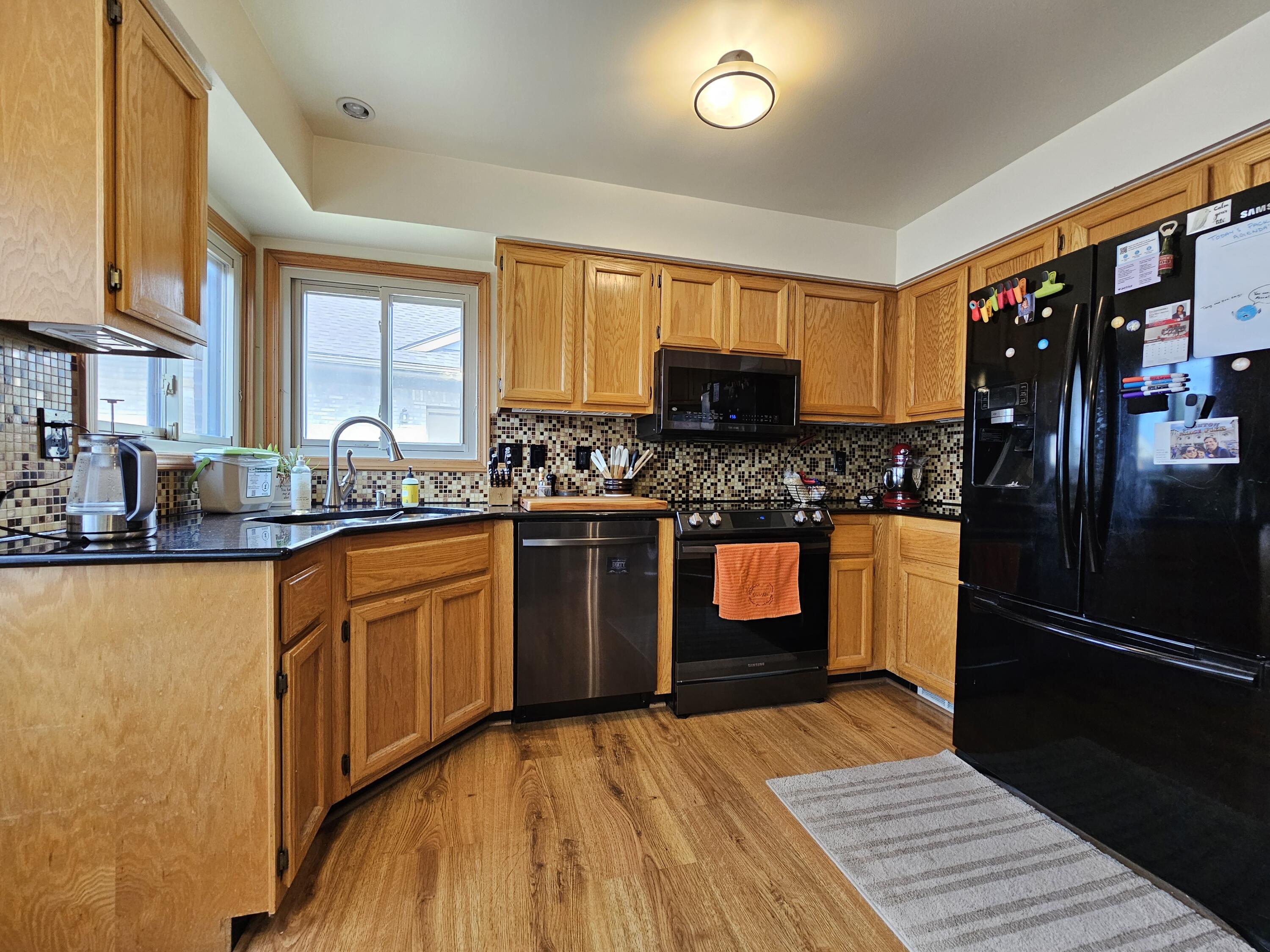 2545 Woodmont Drive E