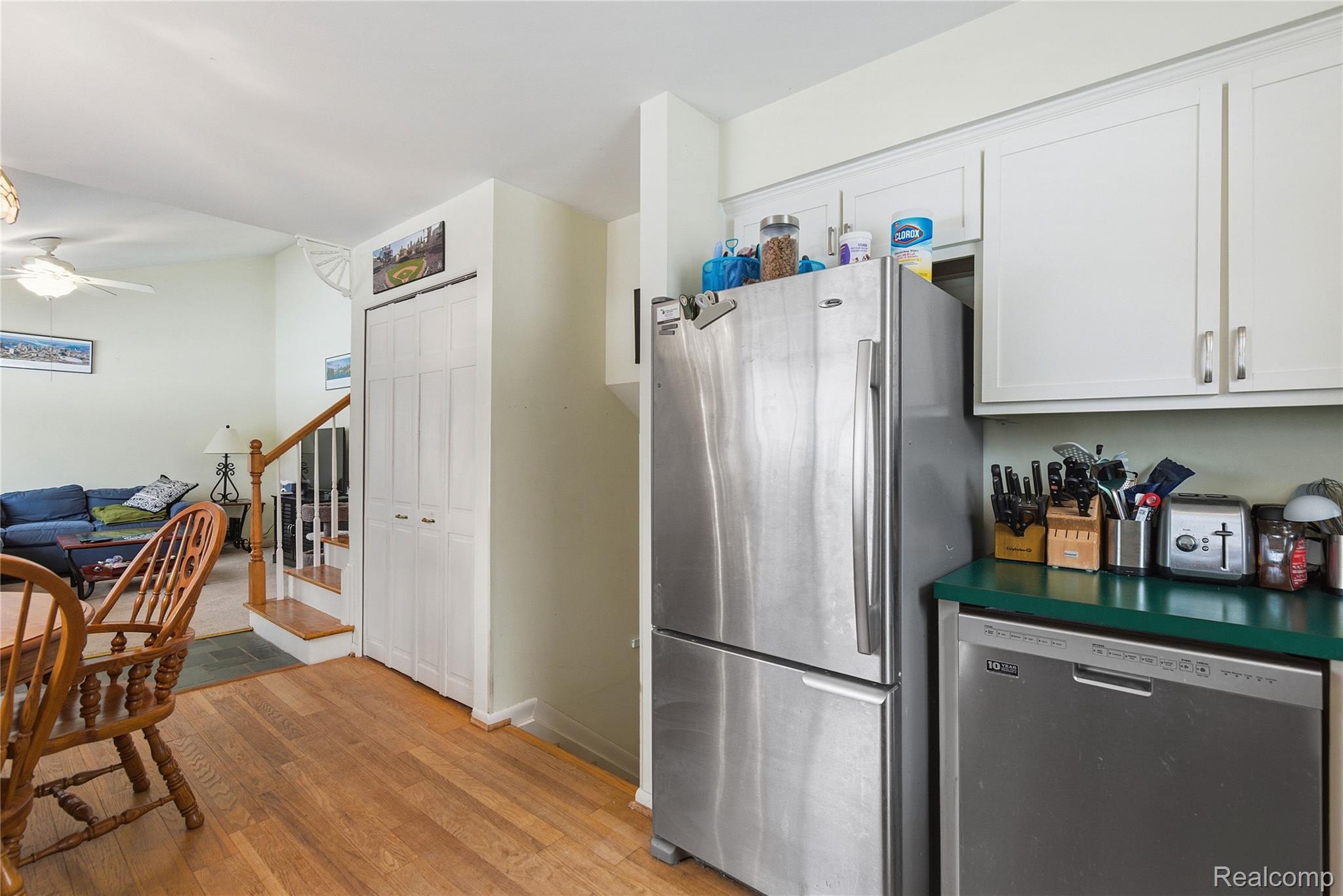 20426 Maplewood Street