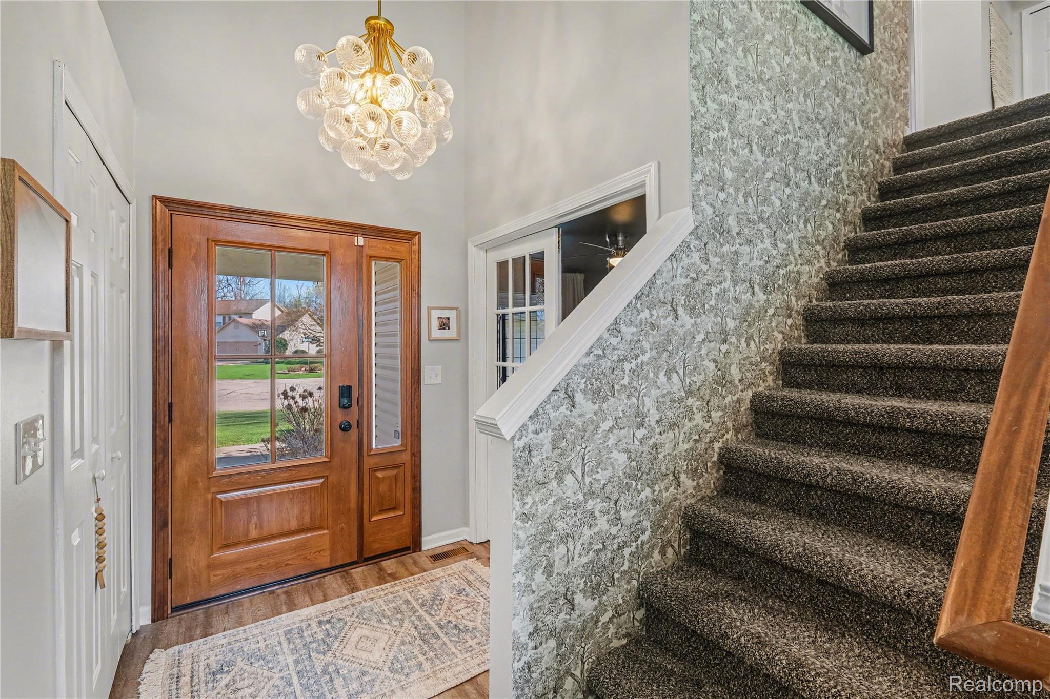1292 Theresa Drive