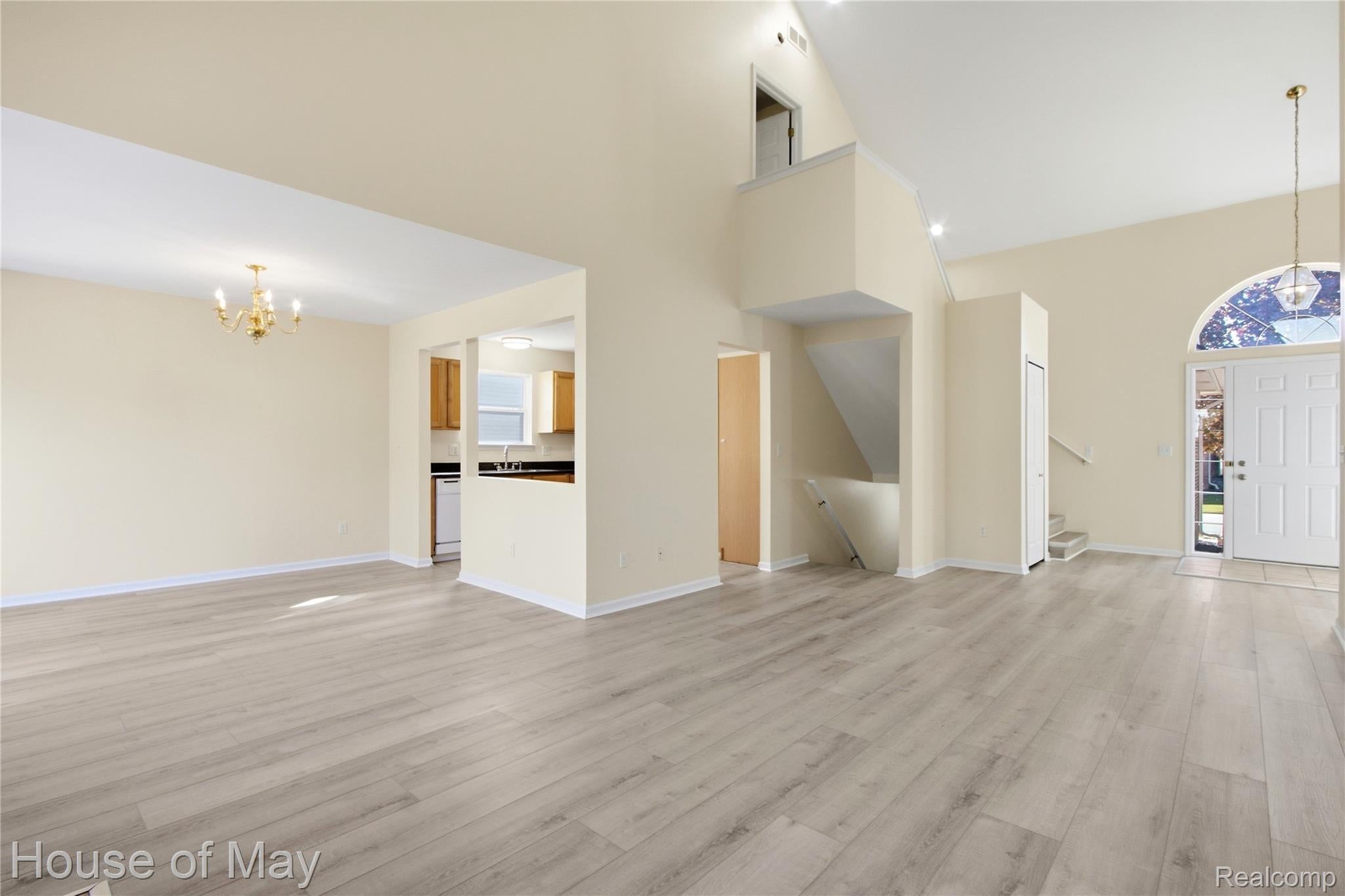 2107 Red Maple Lane 1