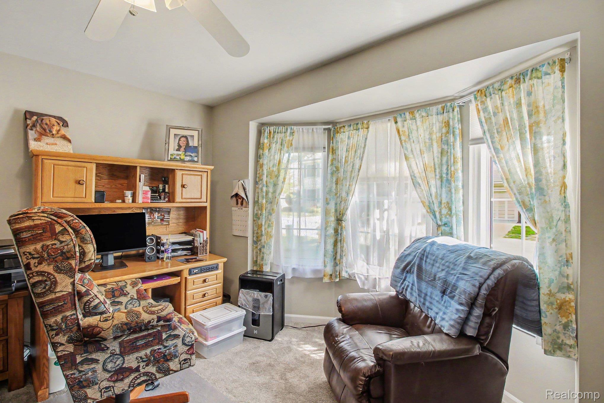 4442 Maple Creek Drive 23