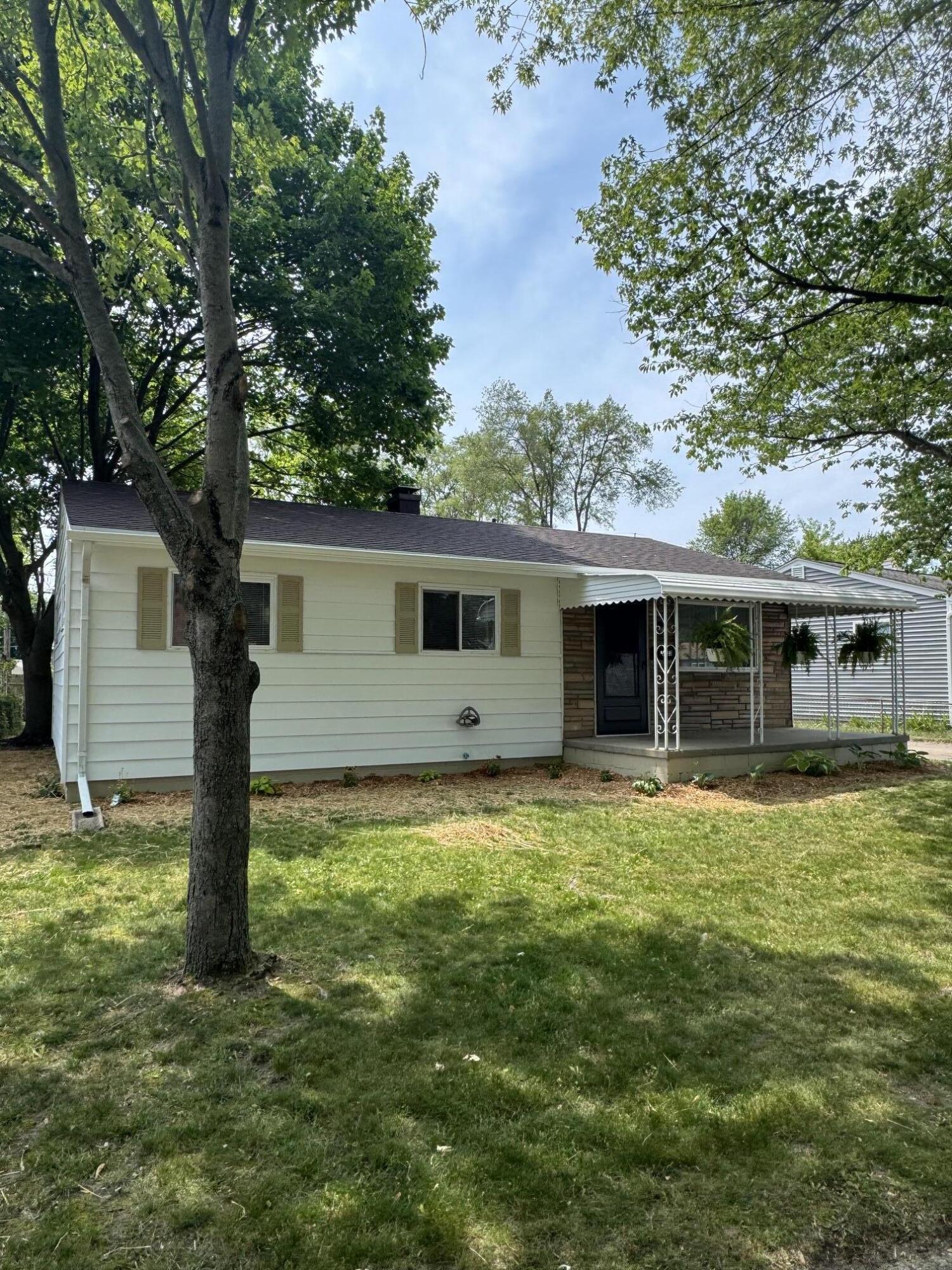 1051 1051 REDLEAF LANE Lane