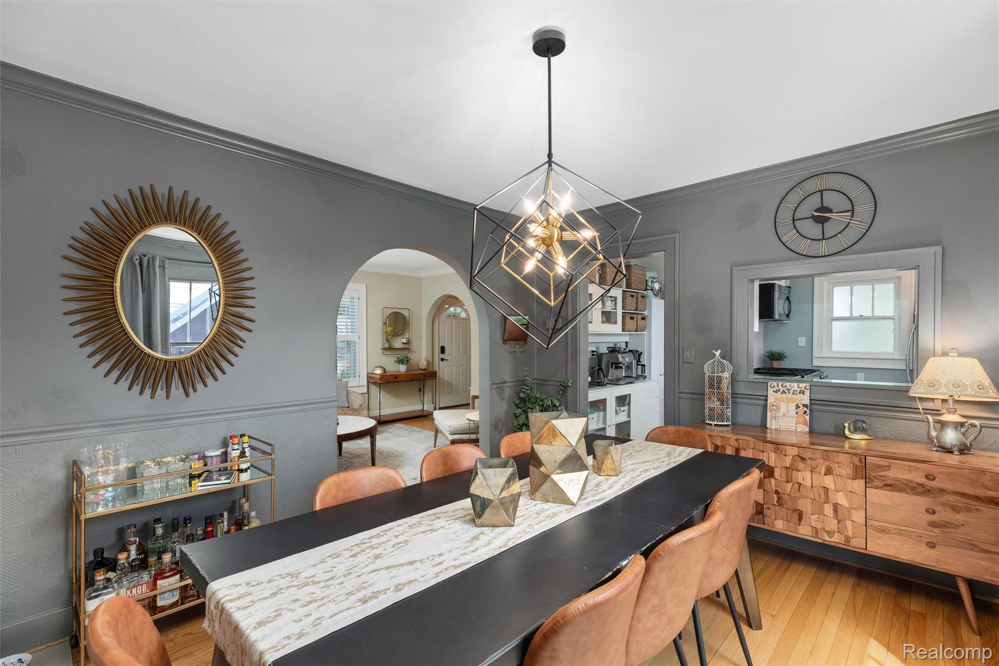 1208 Villa Road