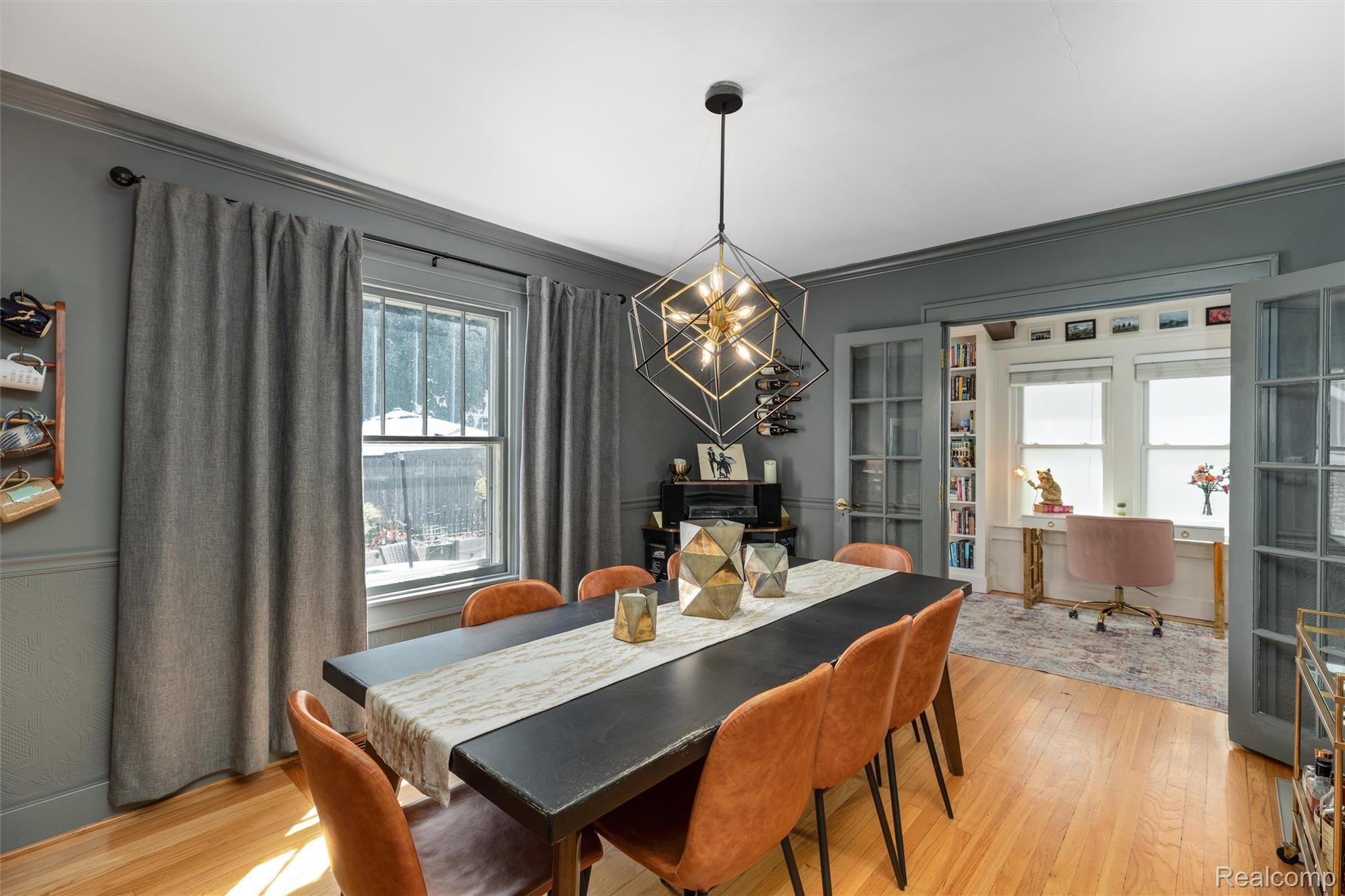1208 Villa Road