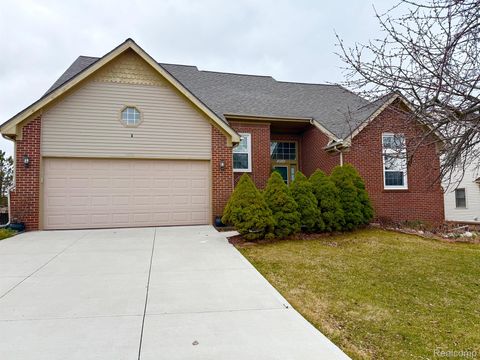 28975 HEARTHSTONE Drive Novi City MI 48377
