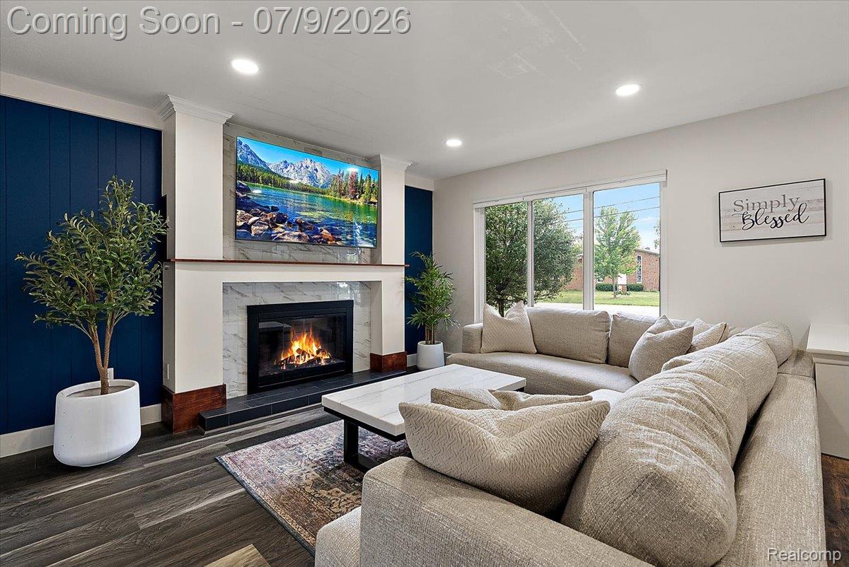 12359 Canal Road