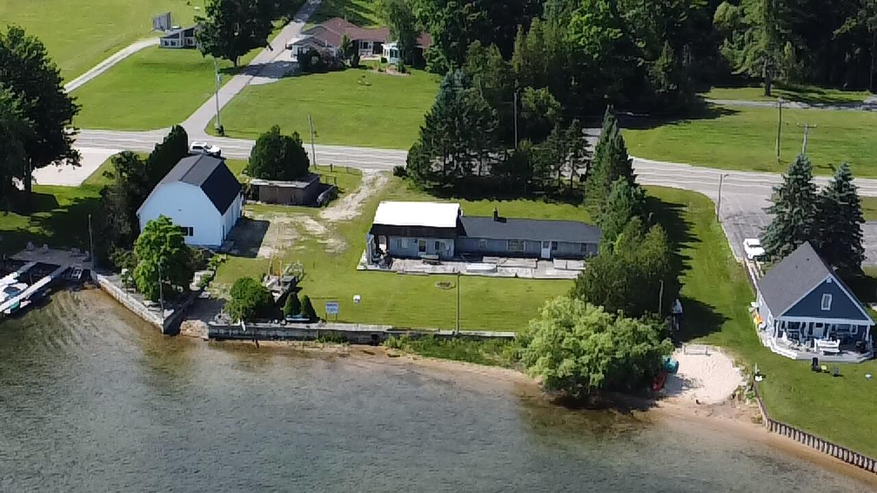 4472 Crescent Beach Rd. Road