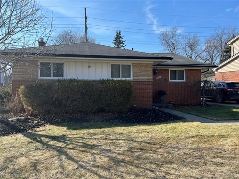 8957 Crown Street Livonia City MI 48150