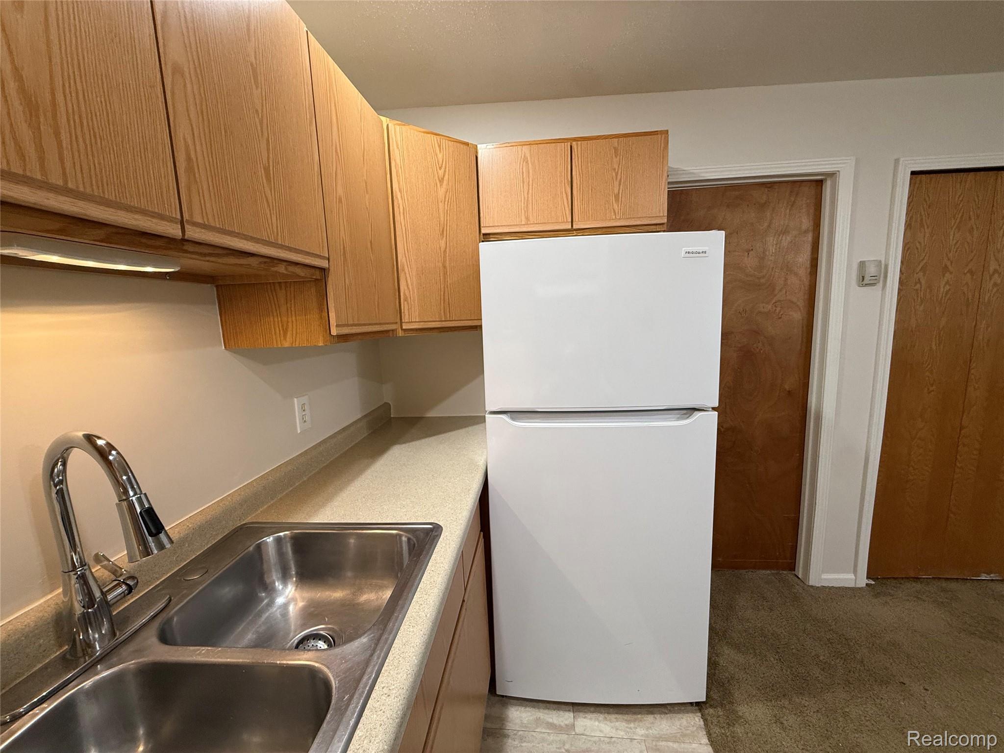 140 S. Saginaw Unit 2 Street