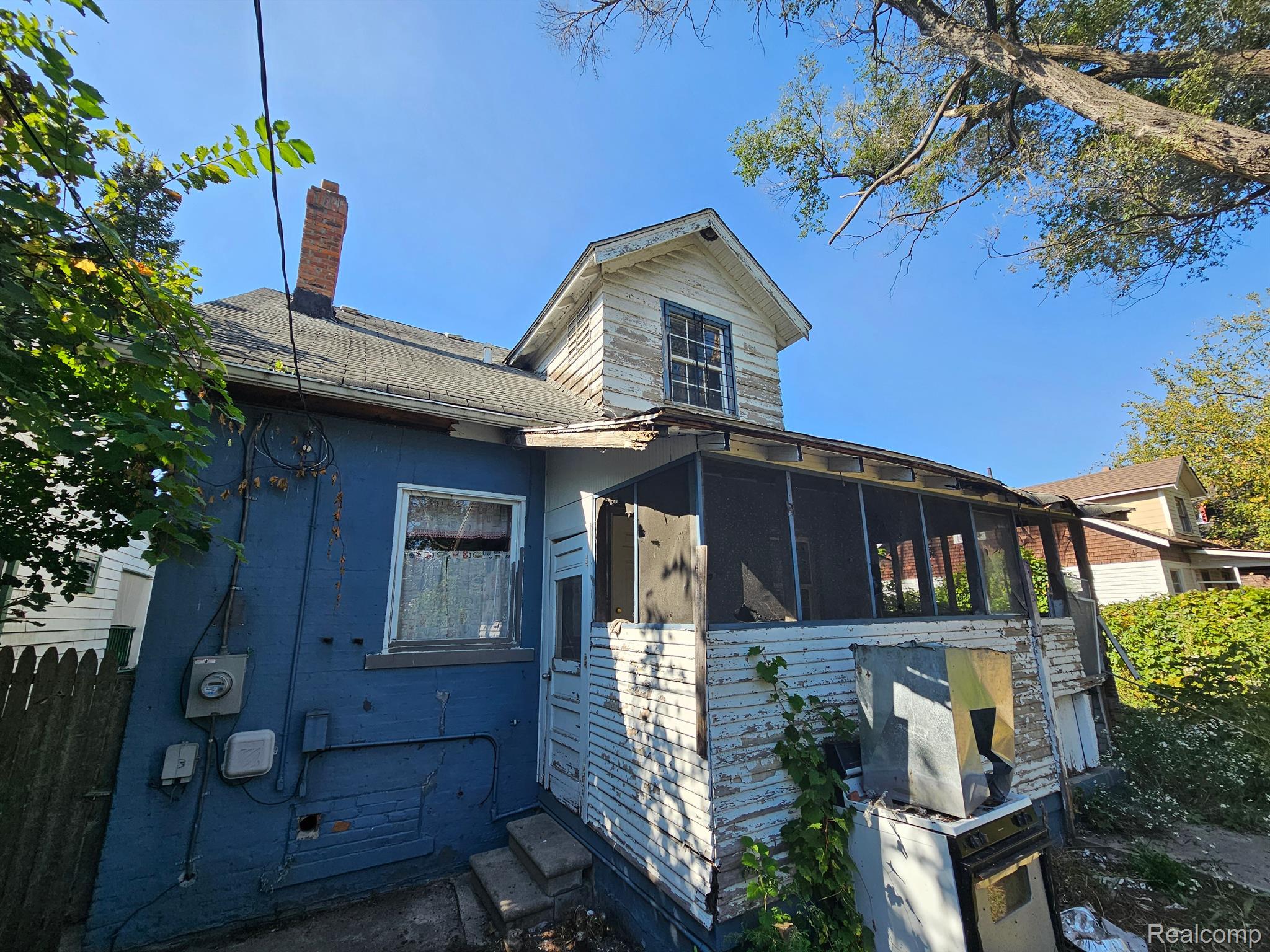 14216 KENTUCKY Street