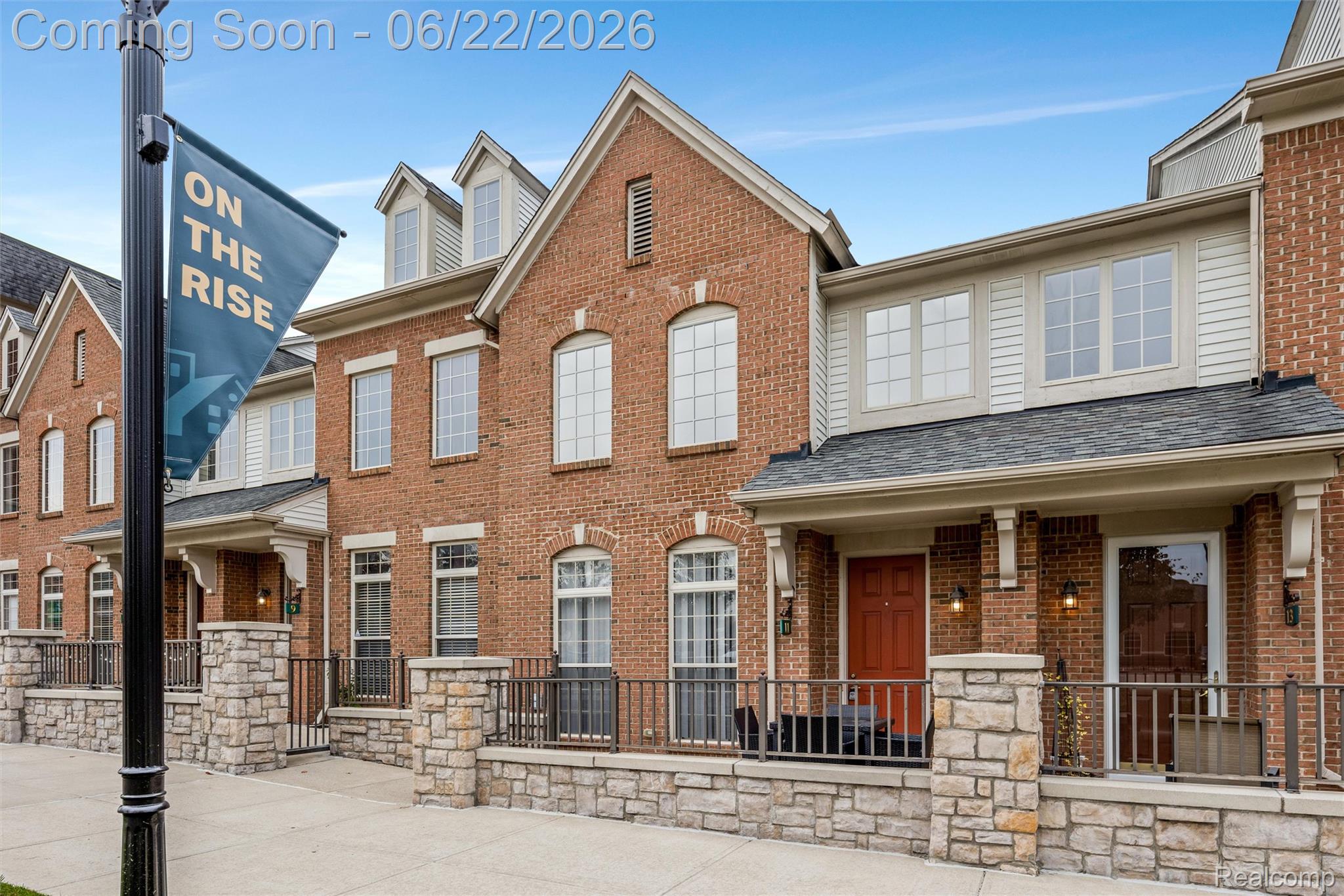 11 N Squirrel Road