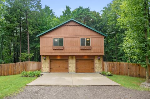 Photo of 55800 30th Street, Antwerp Township, MI 49079 (MLS # 66025042527)