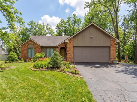 4495 Maybee Road Orion Charter Township MI 48359