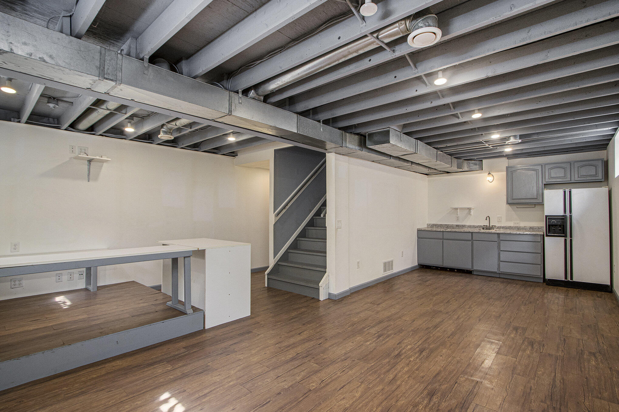 Portage City, Michigan 49024, United States, 3 Bedrooms Bedrooms, ,4 BathroomsBathrooms,Residential,Active,207285