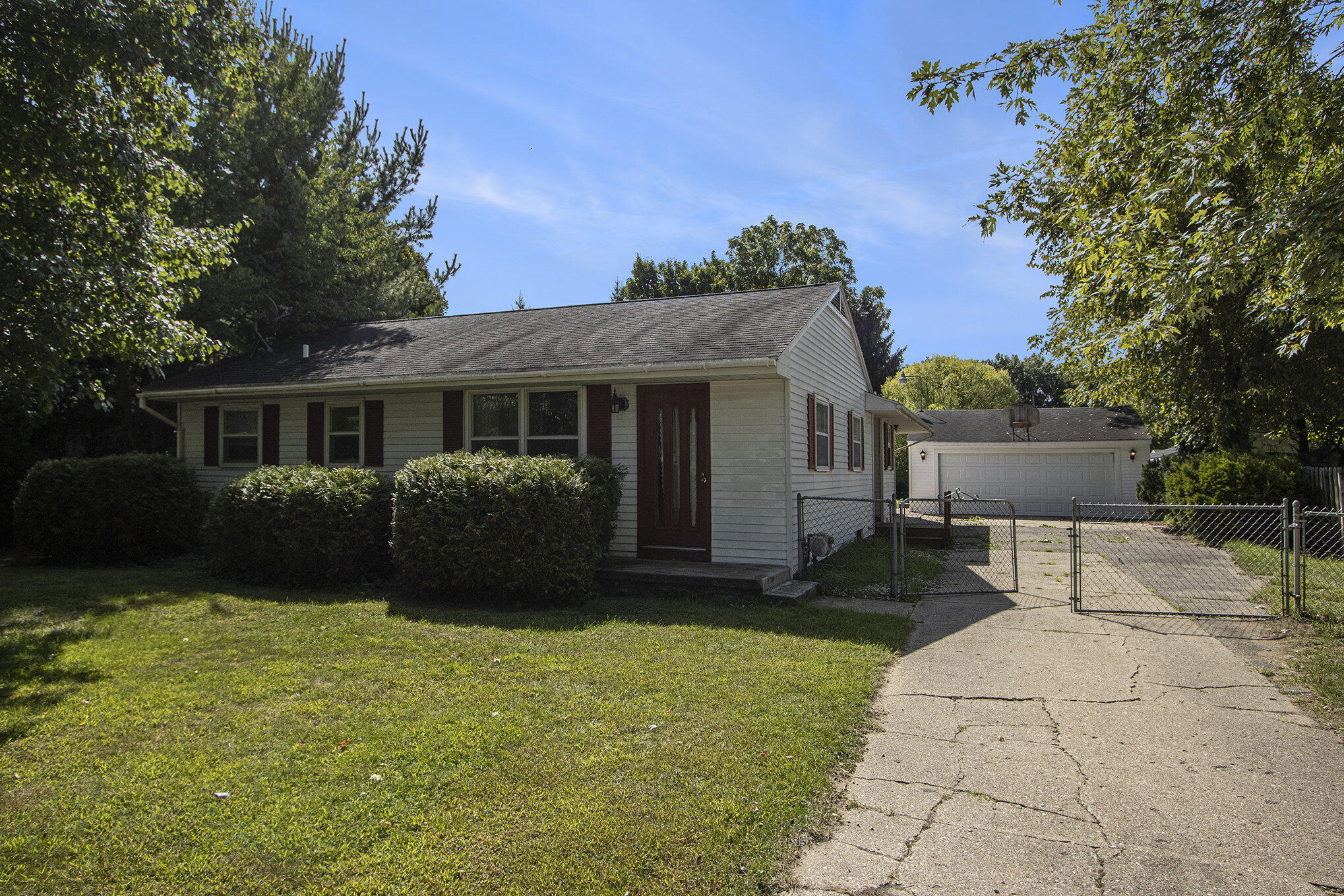 Portage City, Michigan 49024, United States, 3 Bedrooms Bedrooms, ,4 BathroomsBathrooms,Residential,Active,207285