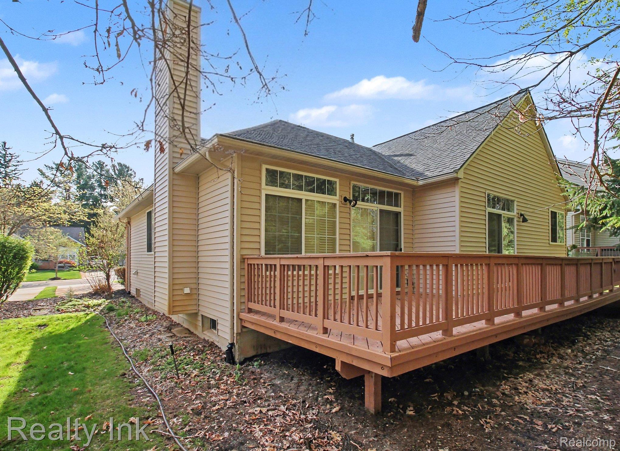 2745 Signature Circle