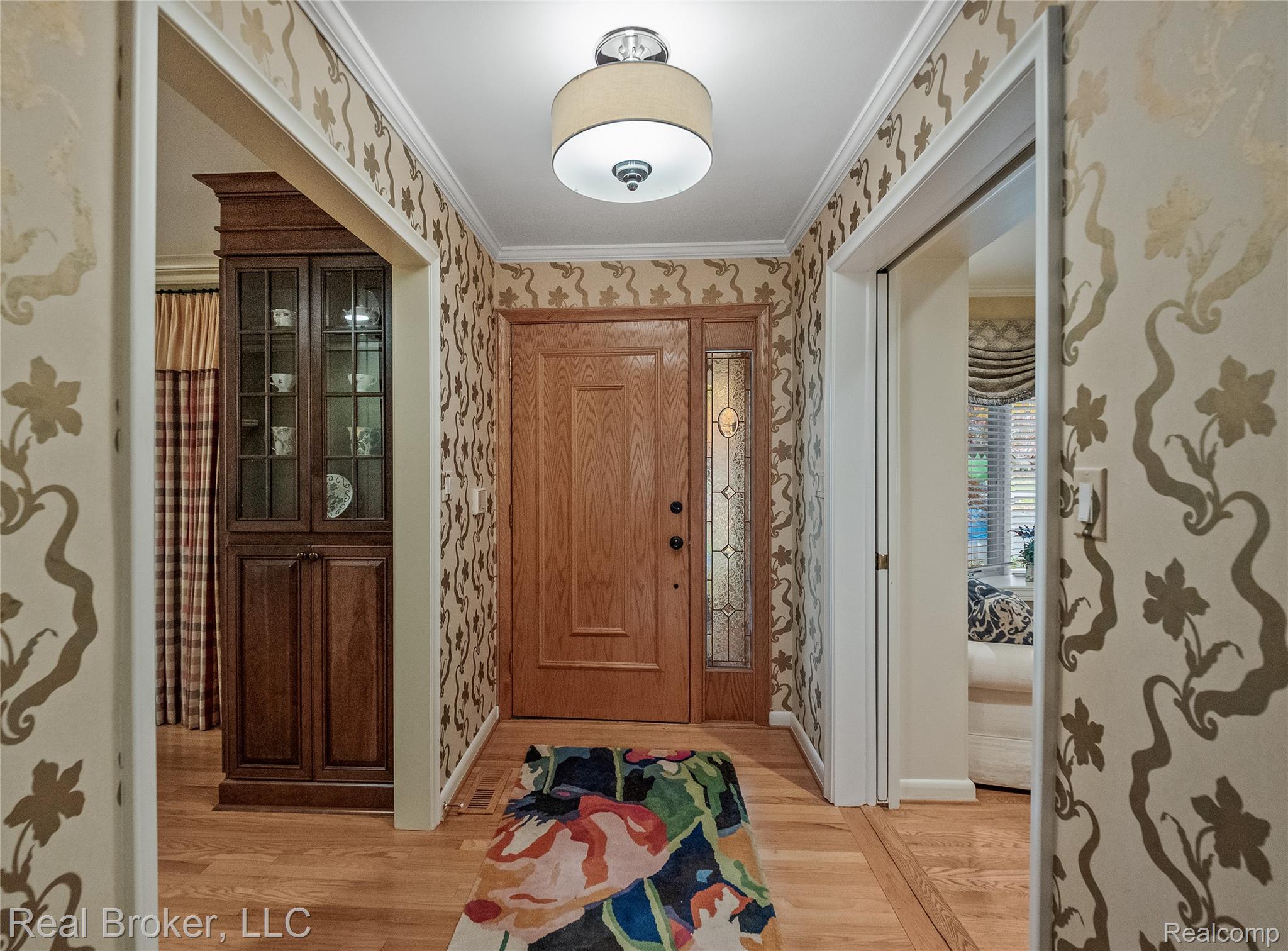 7357 W Greenwich Drive