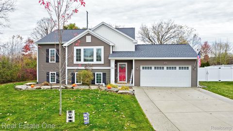 4316 Pebble Creek Boulevard Burton City MI 48439