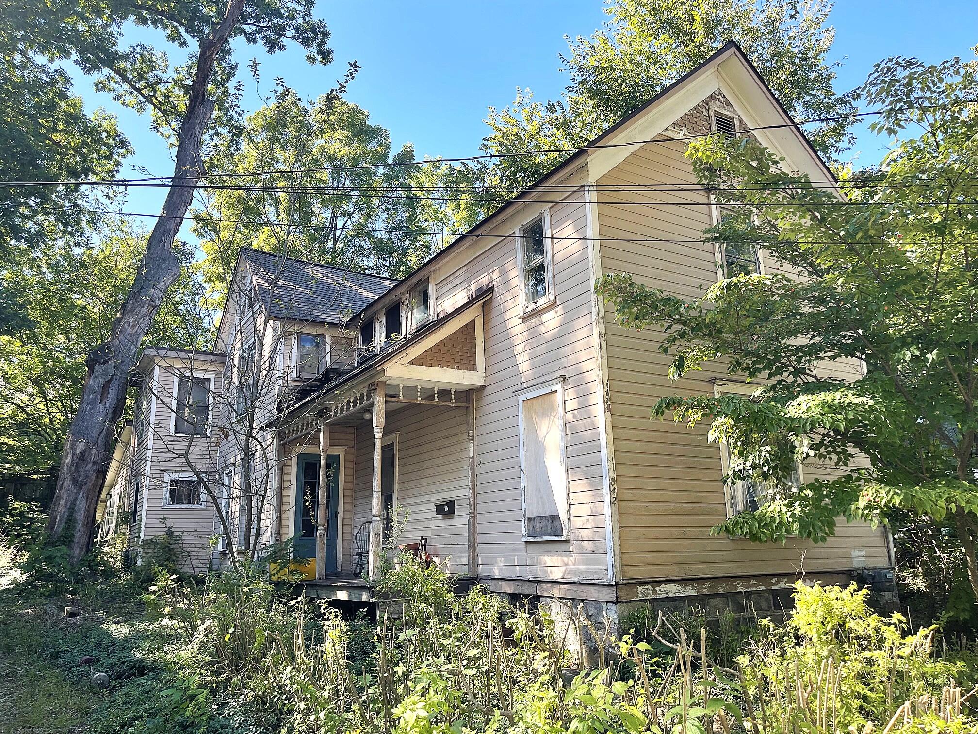 840 Village Street