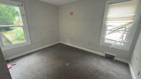 Tiny photo for 9565 Winthrop ST, Detroit City, MI 48227 (MLS # 81026054561)