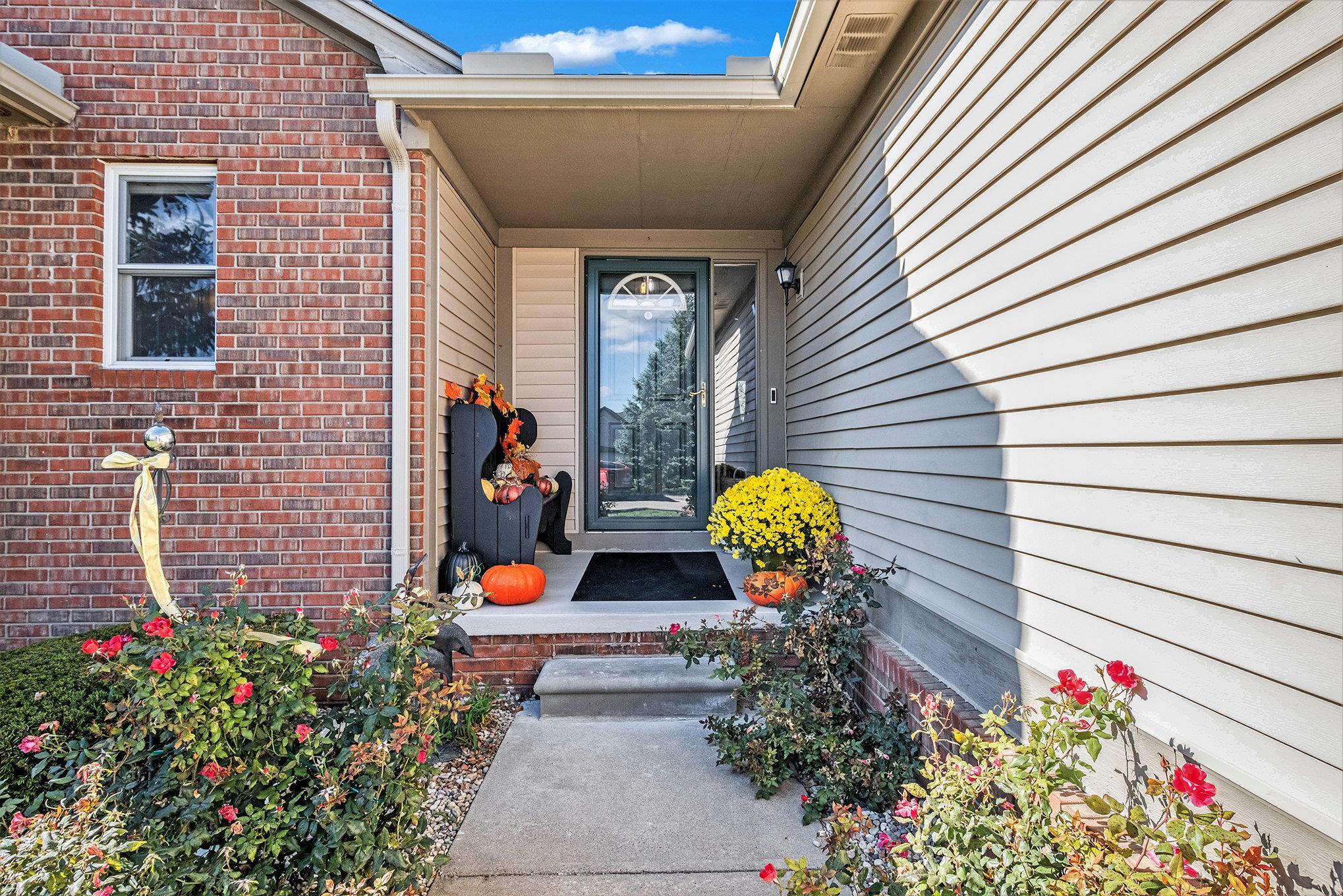 3365 SPRUCERIDGE Court