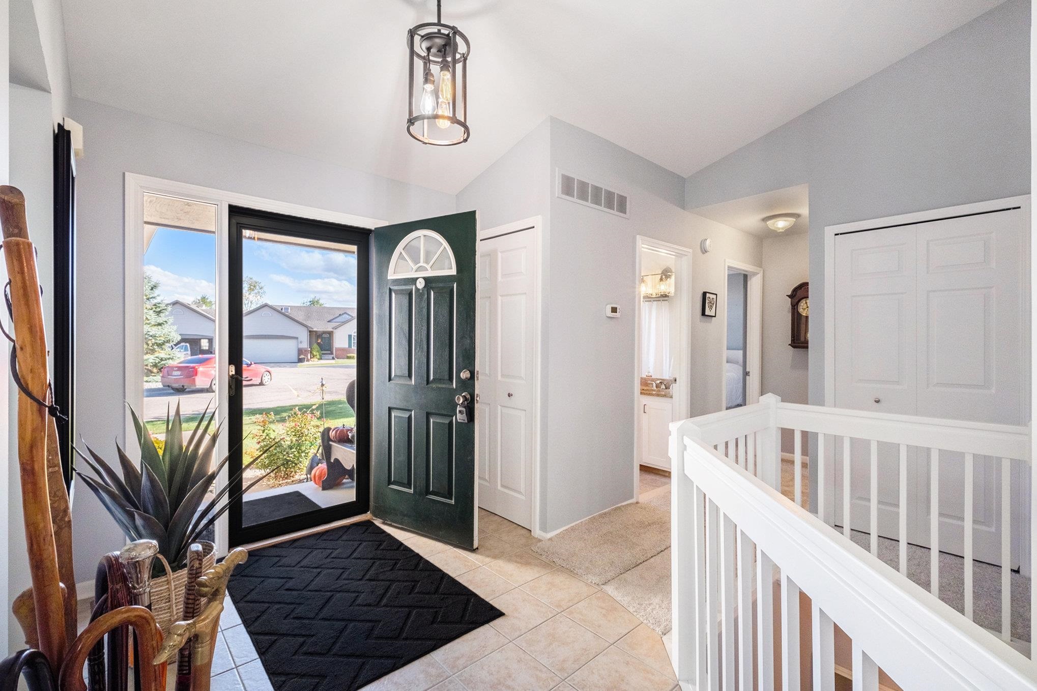 3365 SPRUCERIDGE Court