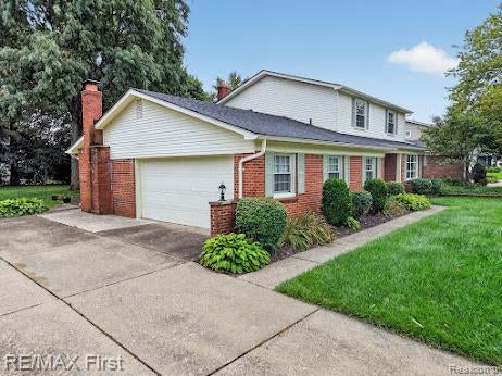 3856 Estates Drive
