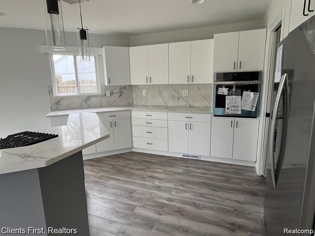 4199 MOTORWAY Dr Drive