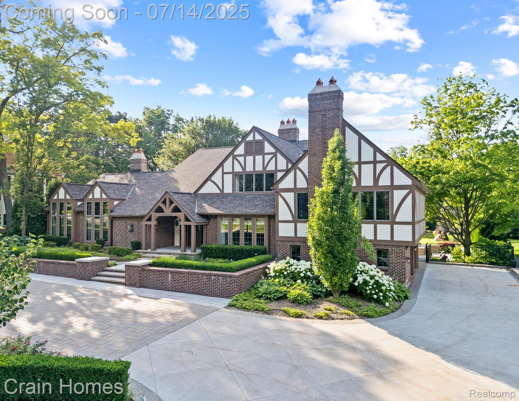 260 Woodwind Drive