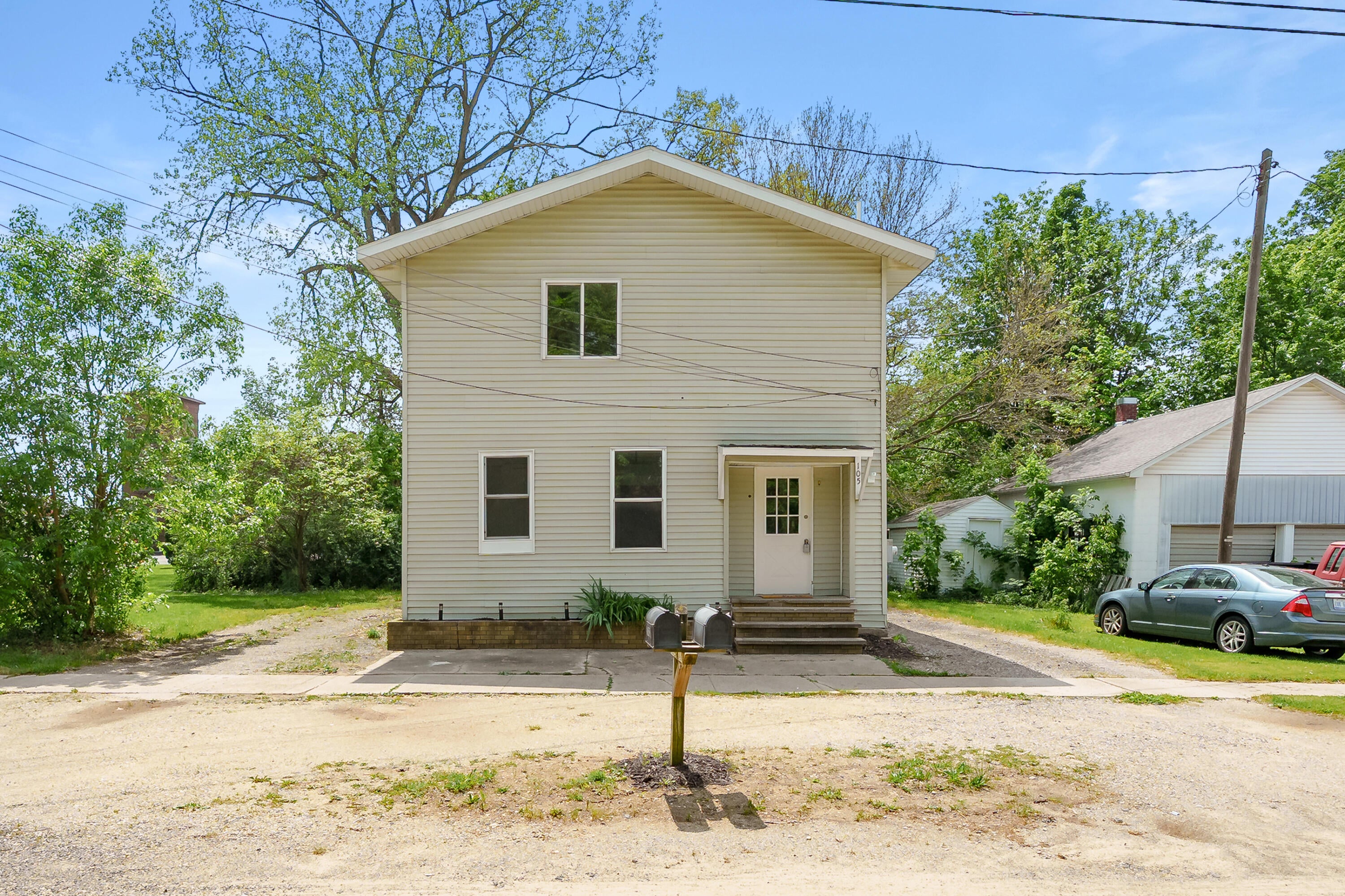 105 N George Street