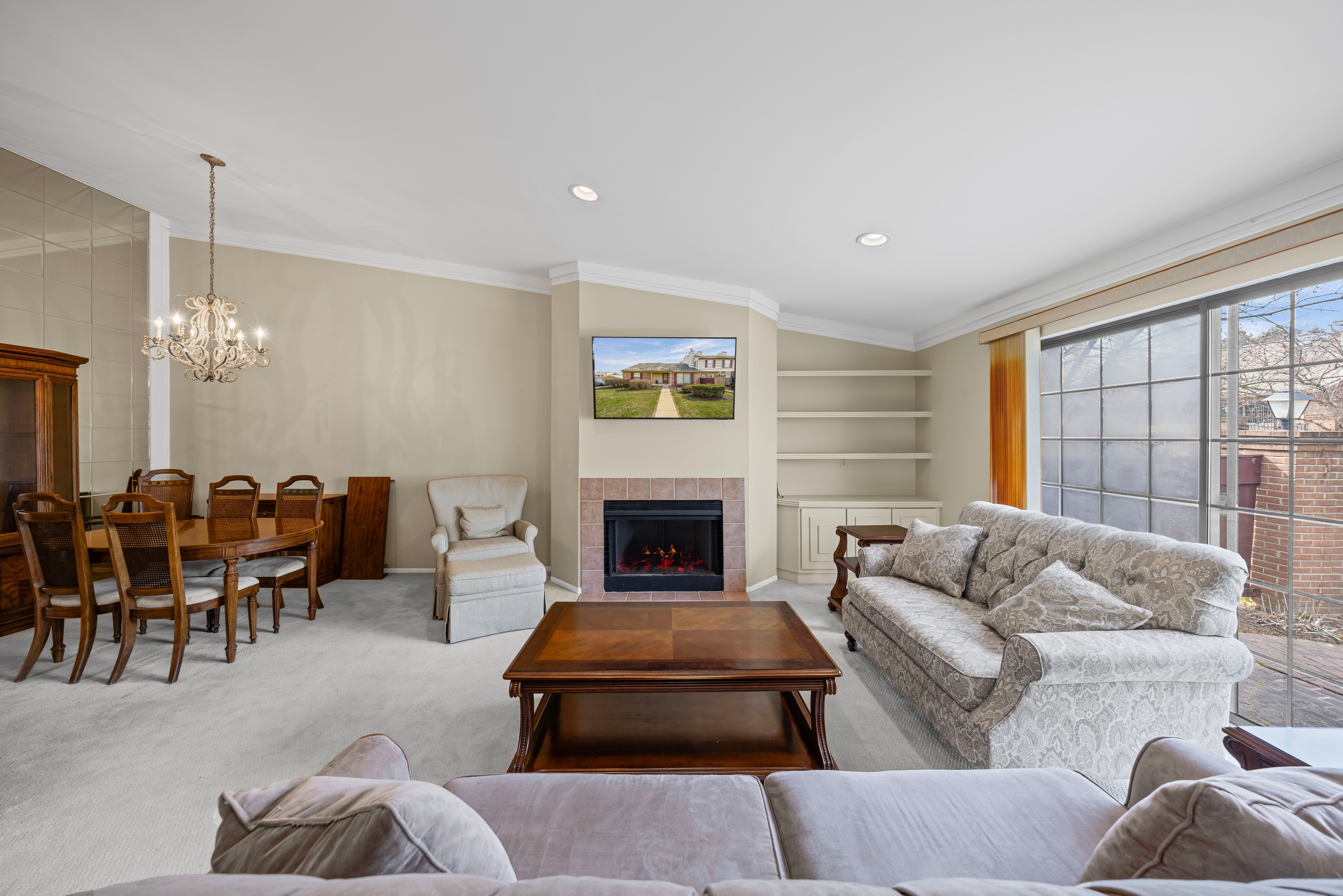 38906 COUNTRY Circle
