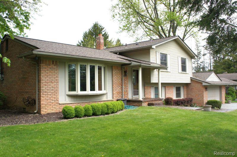 1616 MARK HOPKINS Road